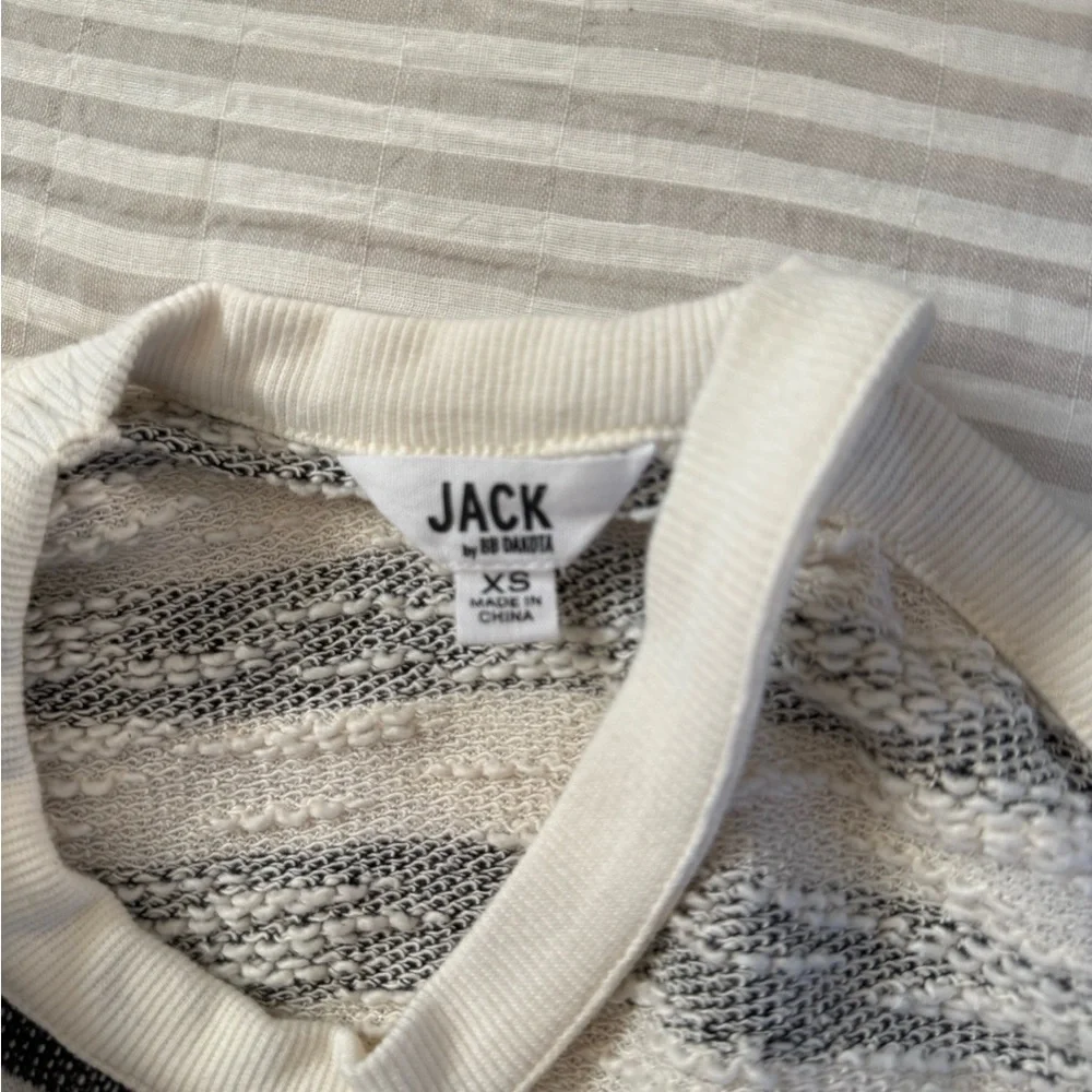 Jack by BB Dakota Monochrome Knit Sweater - Picture 4 of 4